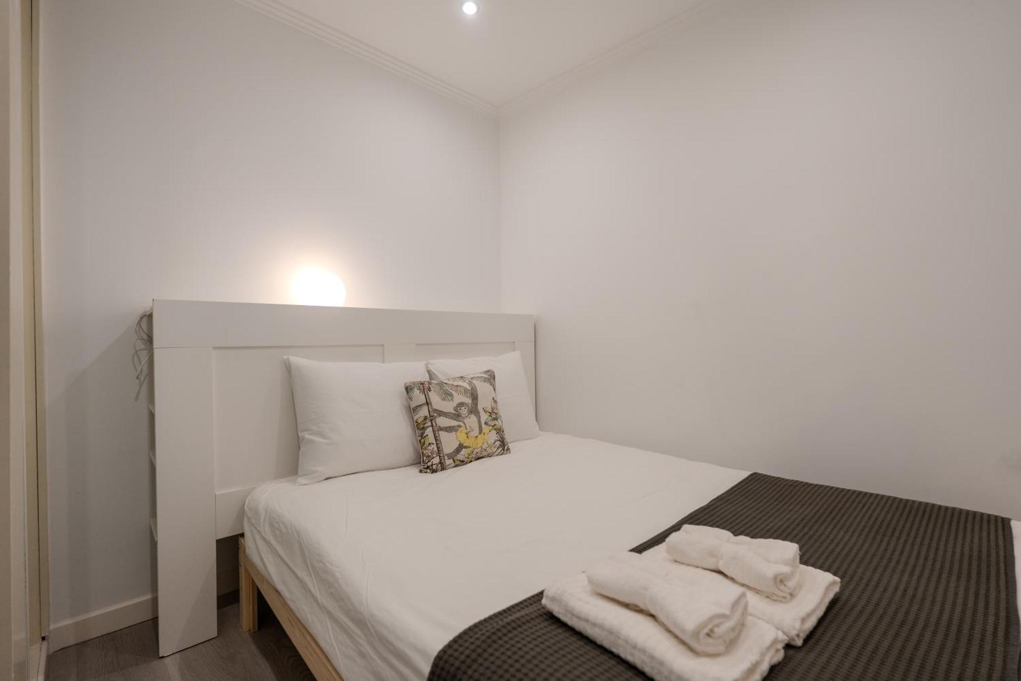 Apartment Chiado Meets Bairro Lisbon